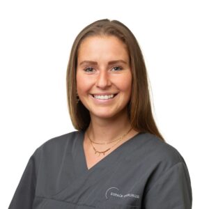 Porträtaufnahme von Raphaëlle Weibel, Ernährungsberaterin und medizinische Praxisassistentin bei Espace Chirurgie